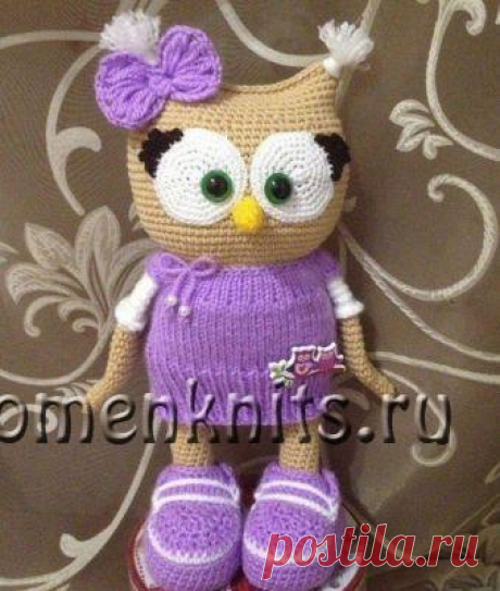 Игрушка амигуруми «совушка в кедах»