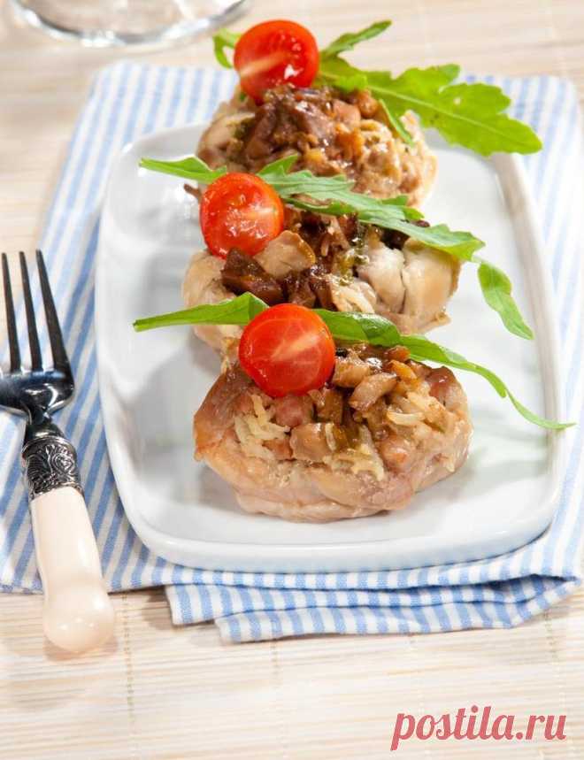 Куриное филе с ветчиной и грибами