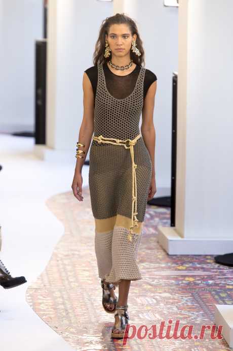 Chloé Spring 2019 Ready-to-Wear Collection - Vogue