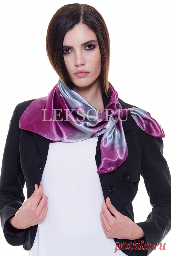 Купить фиолетовый платок в полоску с геометрическим принтом (шелк 80%, полиэстер 20%, фиолетовый), за 350 руб в интернет-магазине LEKSO.ru. Размер: 75х75 см, артикул: SIM-59-1.