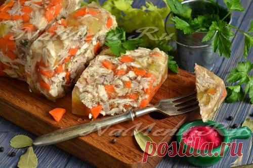 Куриный рулет с желатином в пакете из-под молока