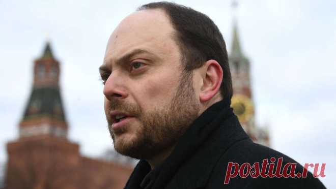 Кара-Мурзу на полгода перевели в помещение камерного типа. Адвокат Вадим Прохоров заявил, что политика и журналиста Владимира Кара-Мурзу перевели на полгода в помещение камерного типа (ПКТ) в ИК-6 в Омской области. Об этом сообщает РБК. По словам адвоката, формальным поводом для вынесения данного ...