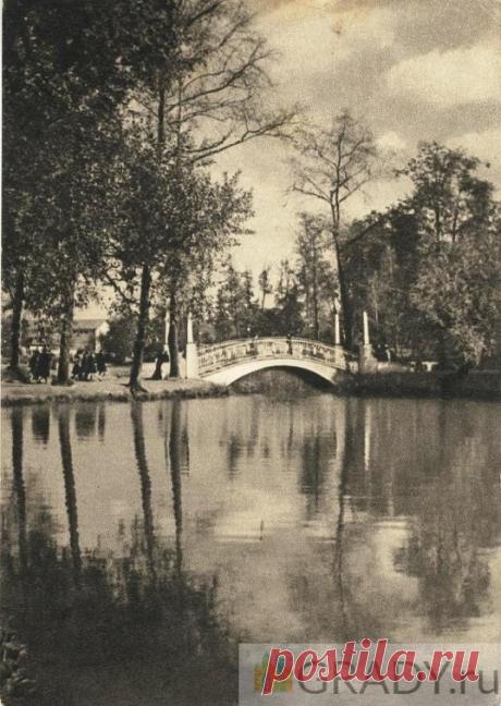 Москва, Россия - В Центральном парке культуры и отдыха имени М. Горького - 1956-й год - г2903 | GRADY.ru