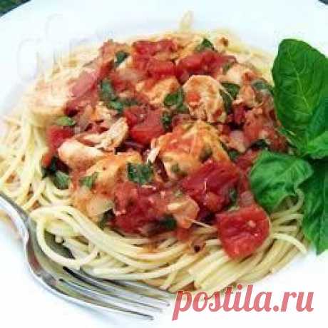 Макароны с помидорами и базиликом