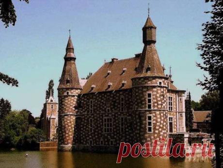 Замок JEHAY BODEGNEE,Франция. — Фотографии по теме «Архитектура» — Рамблер-Фото
