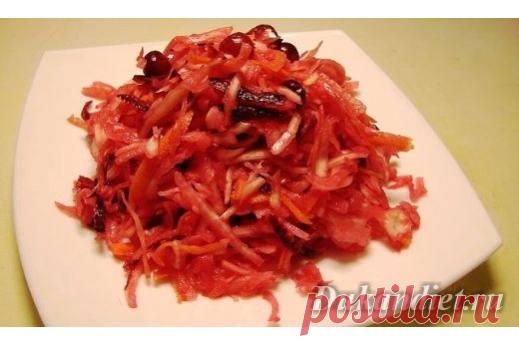 Салат "Щетка" для похудения

Свекла - 200 г,
морковь - 300 г,
капуста - 300 г,
зелень - по вкусу,
лимонный сок - по вкусу,
оливковое масло - по вкусу.