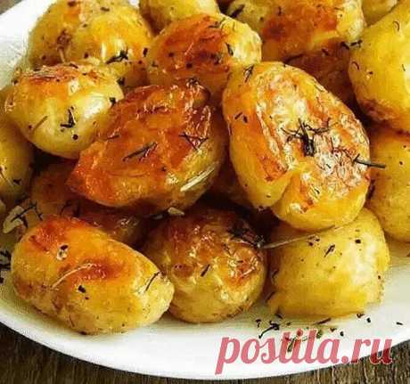 Картофель к праздничному столу - быстро, вкусно, красиво! Обожаю такую картошечку!