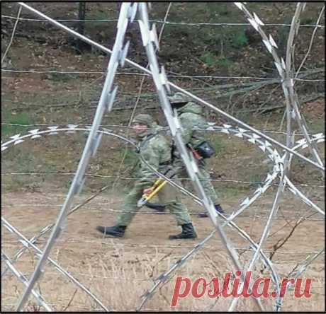 В Польше сфотографировали беларусских пограничников с приспособлением для резки металла — REFORM.by