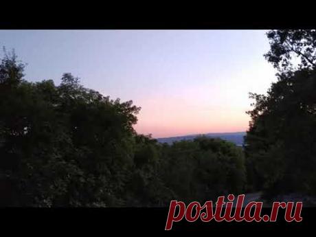 Мы дождались освеженья, к ночи даже прохладно Новые гадости в море- нефть и отбросы Народ разделился