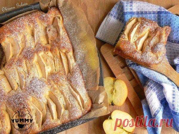 Очень простой и очень вкусный яблочный пирог на молоке