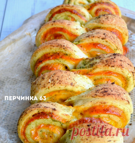 Итальянский пирог *Чеддер* с чесноком и травами -