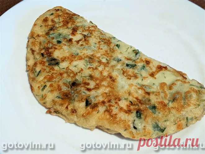 Быстрые лепёшки с сыром и зеленью на сковороде.