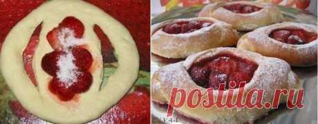 Рецепт Дня: Сочные и вкусные булочки с клубникой!