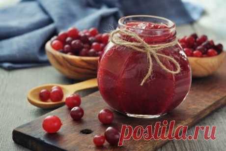 Клюква с яблоками на зиму