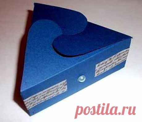 Коробочка треугольная, синяя. Размер:. Купить в Интернет магазине svetlichok.tatet.ru.