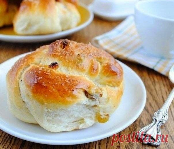 Как приготовить пряные булочки с изюмом - рецепт, ингредиенты и фотографии