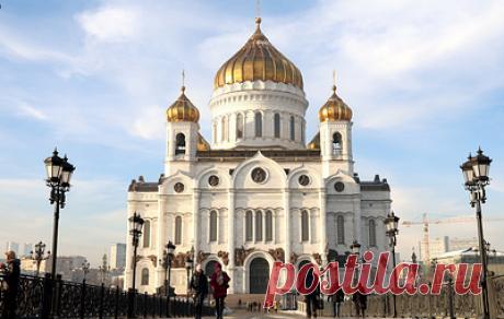 Прощание с Чуриковой перенесли в храм Христа Спасителя. Гражданской панихиды в театре не будет