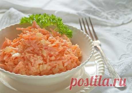 Морковный салат с яйцом