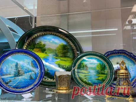 Очень красивый и почти забытый уральский промысел: Тагильская роспись подносов | Соло - путешествия | Яндекс Дзен