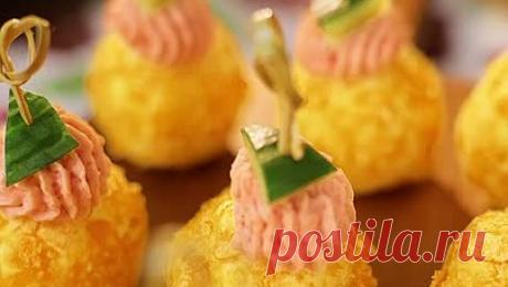 Рецепты от Нины Газдановой | Закуска «Золотые шары» из картофеля, рыбы и чипсовых крошек - бюджетно и эффектно! | Дзен
