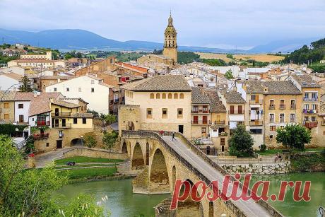 Puente La Reina, Camino de Santiago, Navarre, Spain. | Flickr - Photo Sharing!