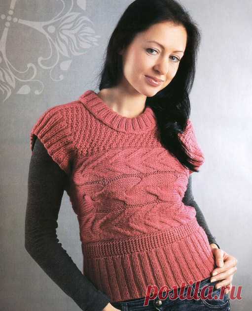 РЕЛЬЕФНАЯ БЕЗРУКАВОЧКА СВЯЗАННАЯ ПОПЕРЕК.