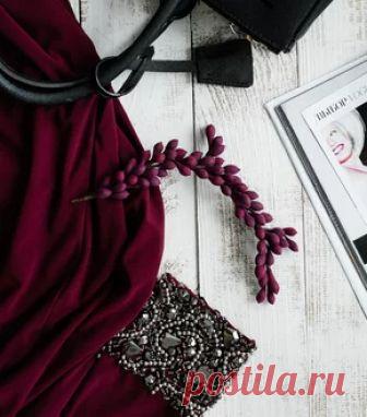 Брошь Веточка Брошь ветка, цвет марсала. размер 12 см. Ручная работа от русского дизайнера. Доставка по России и СНГ. Купить онлайн на Mellroot.com или заказать по телефону 8 (495) 409-89-75.