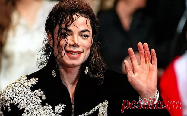 Зачем Майкл Джексон носил на лице маску: секрет поп-короля раскрыл его бывший охранник