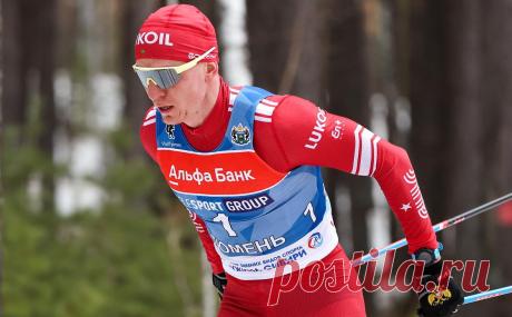 Большунов выиграл 11-ю гонку подряд на Кубке России. В тройку лучших по итогам спринта свободным стилем в Кирово-Чепецке также попали Савелий Коростелев и Александр Терентьев. В женском спринте лучшей стала Вероника Степанова