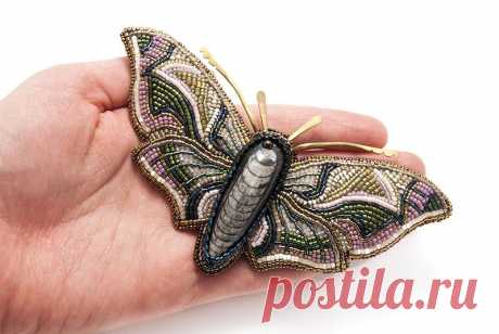Брошь &quot;Олеандровый бражник&quot;. Коллекция &quot;Lepidoptera&quot;. | biser.info - всё о бисере и бисерном творчестве
