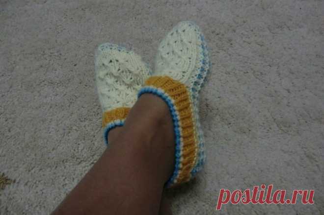 Вяжем тапочки спицами