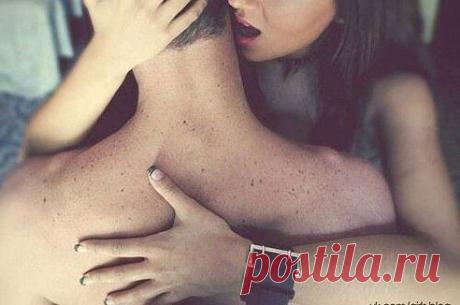 Измена — индикатор отсутствия любви. Любимым не изменяют. Не из соображений морали. Просто не хочется. Ведь любимый — значит, самый желанный. А если не так, значит — не любовь это. Значит, за любовь принимается что-то другое. И счастья в такой паре не будет, потому что не бывает счастья без любви. Поэтому не надо пытаться сохранять отношения, в которых измена присутствует в любом виде.
подробнее