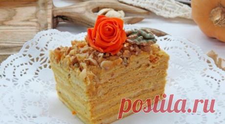 ​Тыквенно-творожный медовик Ингредиенты:Тыквенное пюре &mdash; 150 г&nbsp;Творог &mdash; 150 г&nbsp;Мед &mdash; 75 г&nbsp;Масло сливочное &mdash; 110 г&nbsp;Сахар &mdash; 90 г&nbsp;Сода &mdash; 1 ч. л.&nbsp;Мука (+на раскатку коржей) &mdash; 330 гДля заварного тыквенного крема:&nbsp;Тыквенное пюре &mdash; 500...