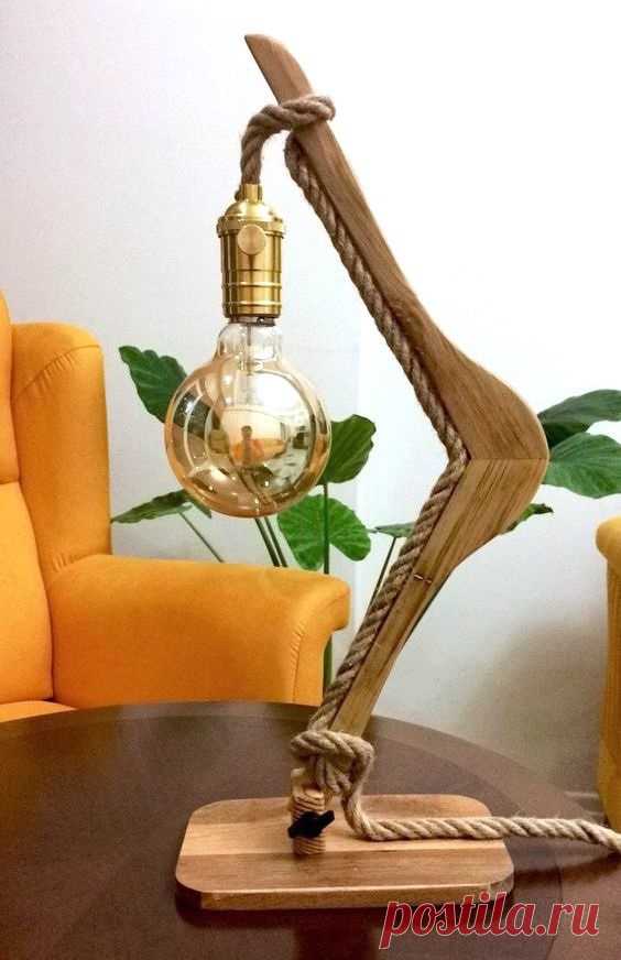 Светильники из вешалок