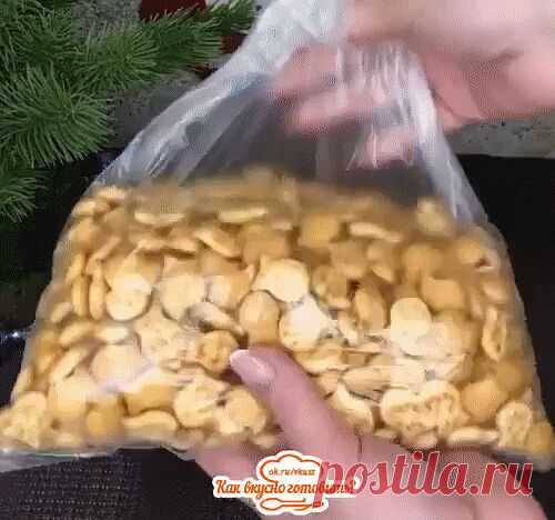 Из крекера и варенки-ленивый муравейник