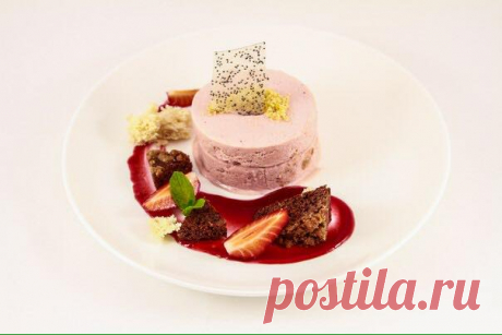 Вкусняшки нашего отеля! Узнайте подробности (925)382-53-72. В Экотеле Снегирек свой кондитерский цех и поэтому отдых у нас не только интересный и комфортный, но еще и очень вкусный!