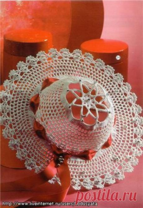 Bomboniere all'uncinetto: cappellini con schema