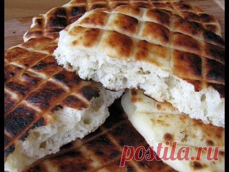 Пырленки (болгарские лепешки на мангале) - YouTube