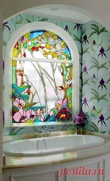 Витражное окно