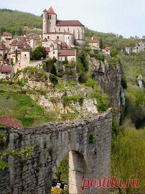 Saint-Cirq-Lapopie