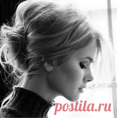 Я ничего у Бога не прошу.
Зачем? Он сам и так всё знает.
Прошу прощения за то, что я грешу!
Благодарю за то, что понимает!