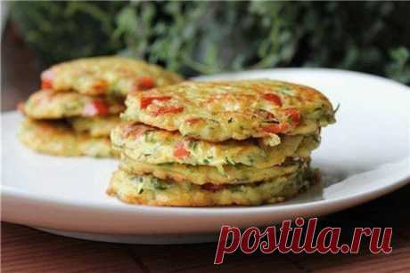 КАБАЧКОВЫЕ ОЛАДЬИ с болгарским перцем и сыром