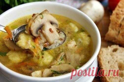 Гречневый суп с грибами и картофельными клёцками
