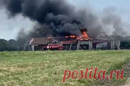 Появились кадры последствий ракетного удара ВСУ по досуговому центру в российском регионе