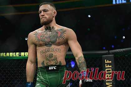 Макгрегор заявил о желании завоевать еще один пояс UFC. Ирландский боец смешанного стиля (MMA) Конор Макгрегор захотел завоевать очередной пояс Абсолютного бойцовского чемпионата (UFC). «Одного боя в год недостаточно, я хочу биться три-четыре раза в год, чтобы добиться, чего я хочу. Один бой в год — это безумие», — заявил он.