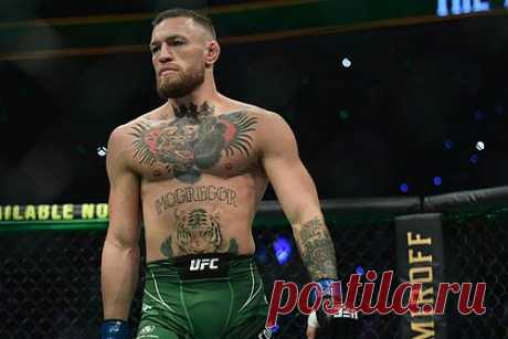 Макгрегор заявил о желании завоевать еще один пояс UFC. Ирландский боец смешанного стиля (MMA) Конор Макгрегор захотел завоевать очередной пояс Абсолютного бойцовского чемпионата (UFC). «Одного боя в год недостаточно, я хочу биться три-четыре раза в год, чтобы добиться, чего я хочу. Один бой в год — это безумие», — заявил он.
