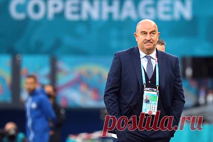 Карпин оценил возможность обращения за советом к Черчесову перед игрой с Польшей. Главный тренер сборной России Валерий Карпин допустил, что поговорит с бывшим наставником национальной команды Станиславом Черчесовым перед стыковым матчем с Польшей. По словам специалиста, он может обратиться к коллеге за советом, так как тот хорошо знаком с польским футболом.