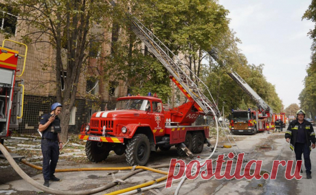 Директор центра рассказал, почему в Полтаве погибло много военных. Удар по учебно-тренировочному центру в Полтаве был нанесен утром 3 сентября. По данным МЧС Украины, погибли 53 человека, еще 298 получили ранения. Директор центра объяснил NYT, что часть курсантов не успели добраться до убежища