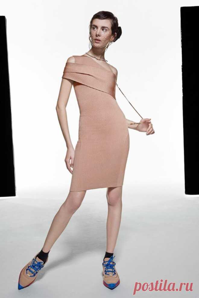 Альбер Эльбаз коллекция одежды для AZ Factory весна-лето 2021 - FashionView.ru - ВСЯ МОДА В ДЕТАЛЯХ Израильский дизайнер и модельер Альбер Эльбаз после длительной паузы в своем творчестве заявил о своём возвращении в мир моды. Он анонсировав запуск нового бренда AZ Factory.