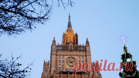 Захарова назвала лишение россиян ВНЖ в Латвии преступным отношением к людям